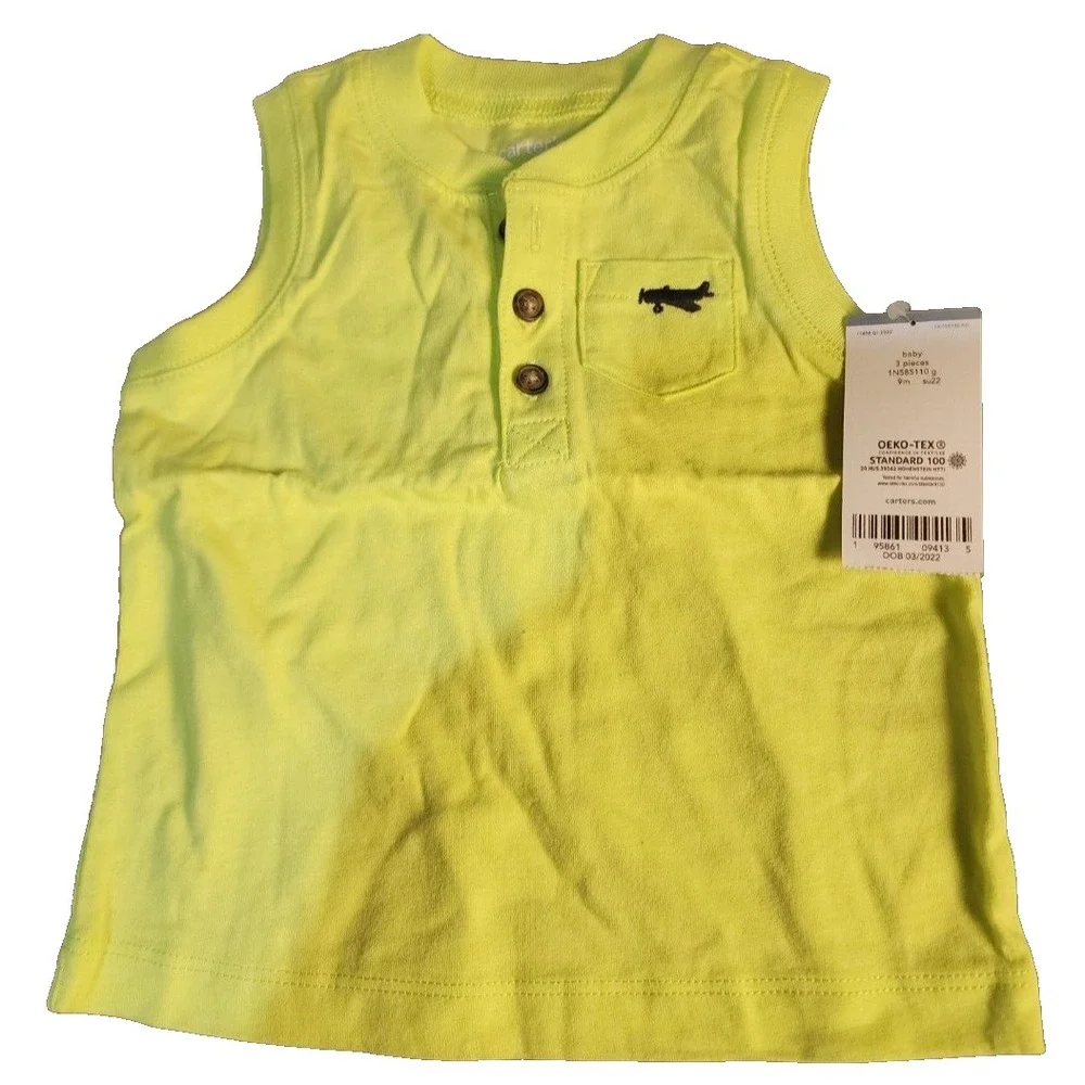 NWT Carter's 3-Piece Baby Boys Outfit 9M Giraffe Bodysuit Tee & Shorts Set